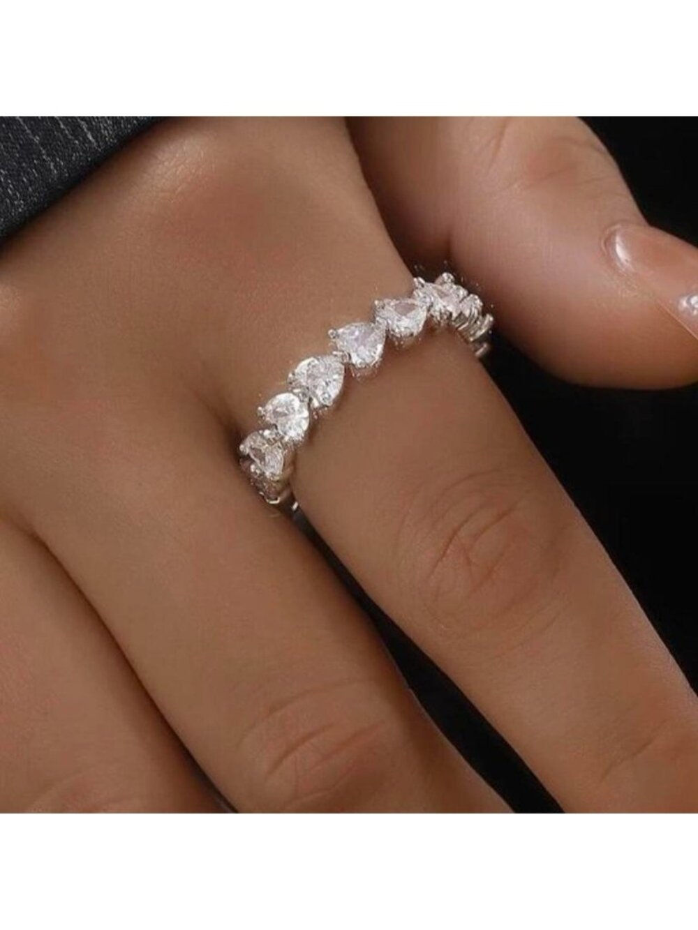 New silver plated heart shaped ring